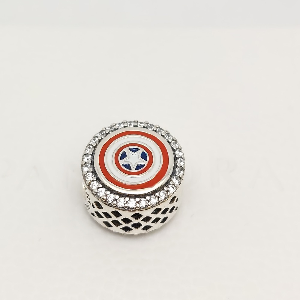 Pandora Marvel Captain America Silver 925 Charm New with gift box - Picture 1 of 4